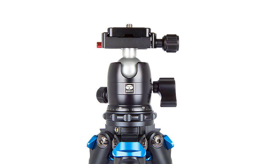 SIRUI AM-225 Carbon Fiber Small Tripod with B-00K Ball Head
