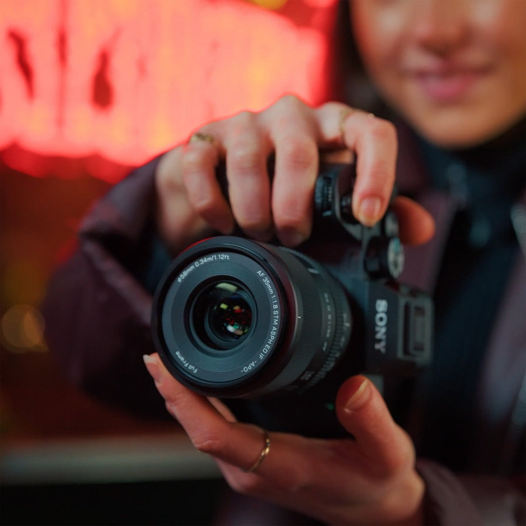 Viltrox AF 35mm F1.8 EVO Full- Frame Lens for Sony E-Mount