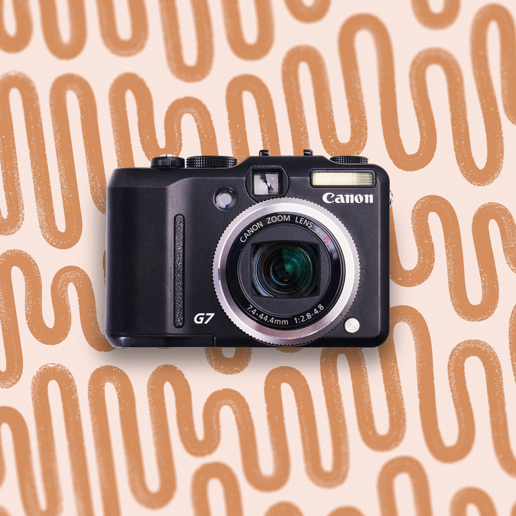 Canon PowerShot G7 | Retro Digicam Point and Shoot Digital Camera