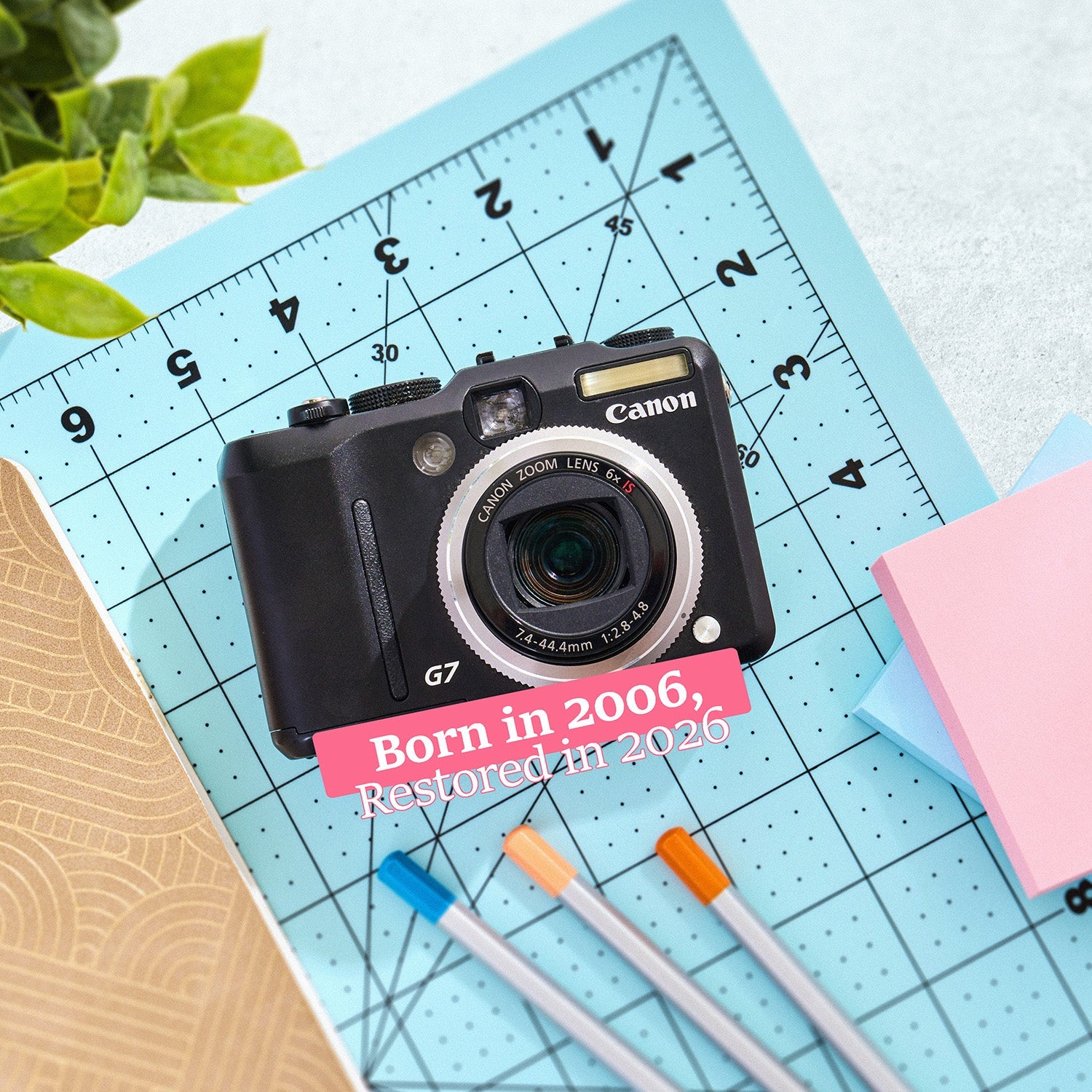 Canon PowerShot G7 | Retro Digicam Point and Shoot Digital Camera