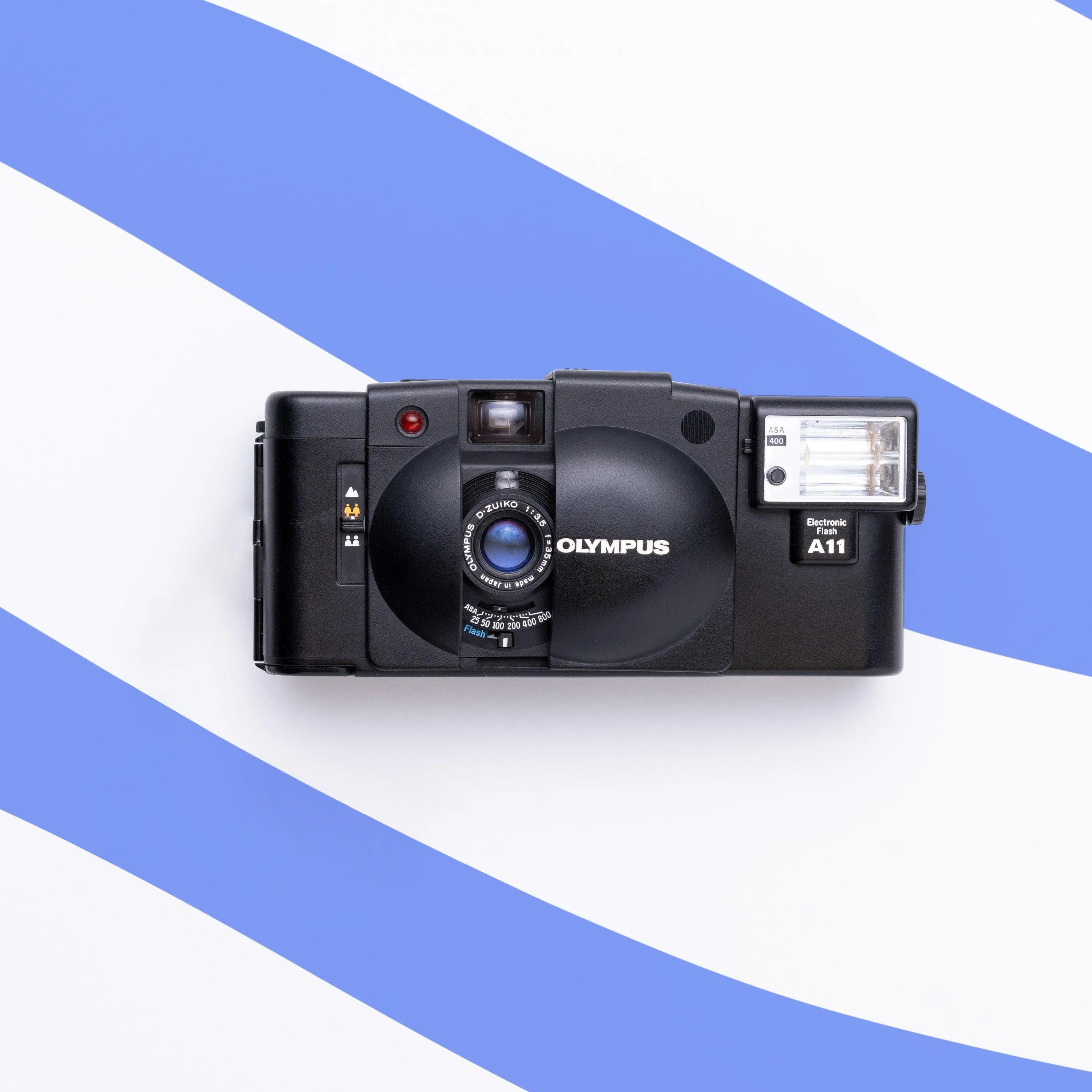 Olympus XA 2 | 35mm Point and Shoot Film Camera