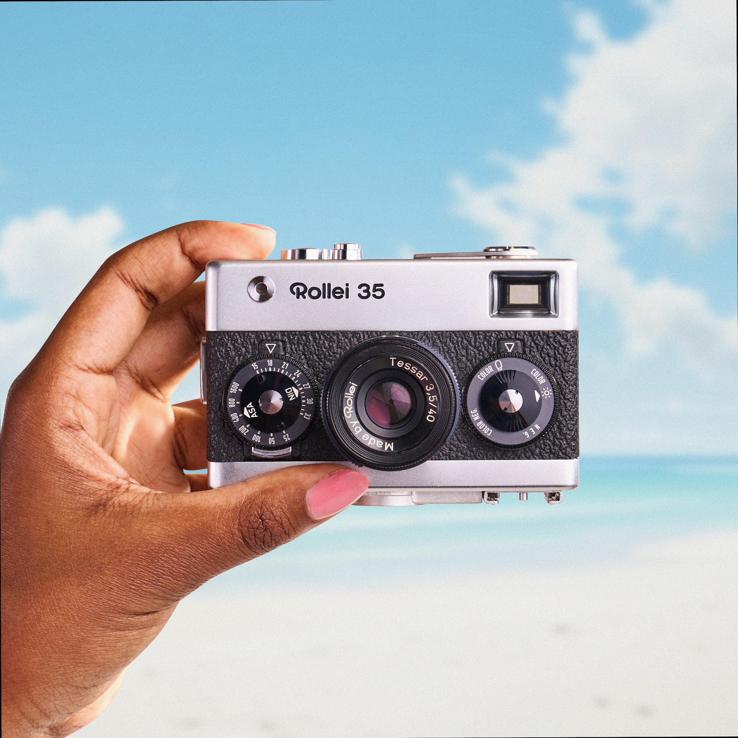 Rollei 35 | 35mm Point and Shoot Film Camera